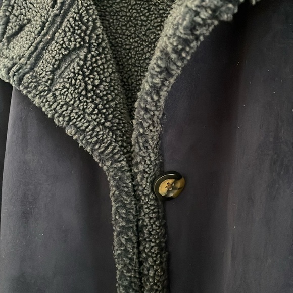 L.L. Bean Navy Faux Suede Sherpa Lined Jacket Coat Button Closure - Picture 2 of 8